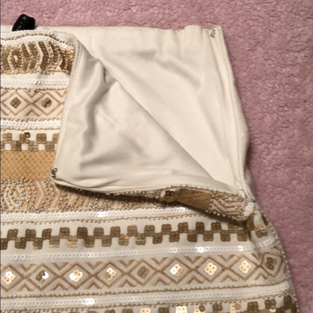 Skirt - Picture 2 of 3